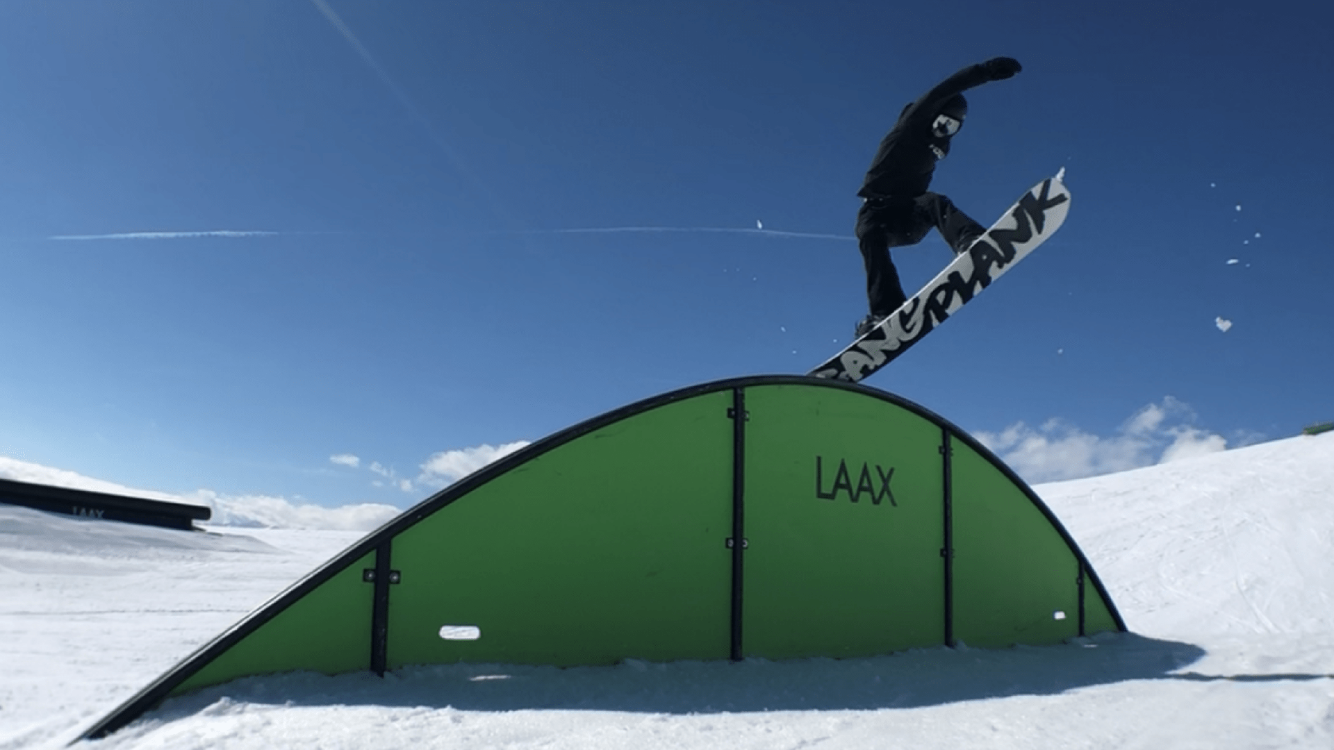 Stephen Smith snowboarding