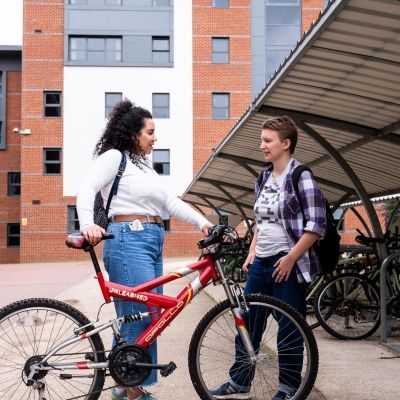 We’ve been named the ‘best-value’ option for student accommodation in the South East! 🏘️

With average rents of £149 per week - well below the UK average of £192 - and rooms starting at £99 per week, ...