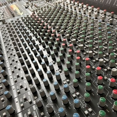 Yesterday @bnu_music welcomed Ashleigh from Solid State Logic to speak with final-year Music students about professional career advice, SSL technology and life in the audio industry.

The visit comes ...