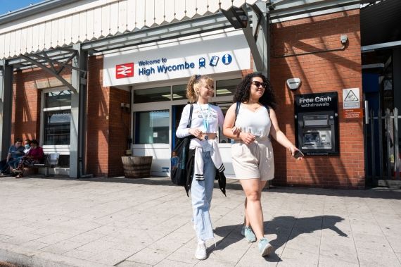 Students at High Wycombe railway station