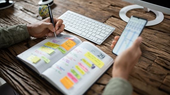 Planning weeks work- planning diary