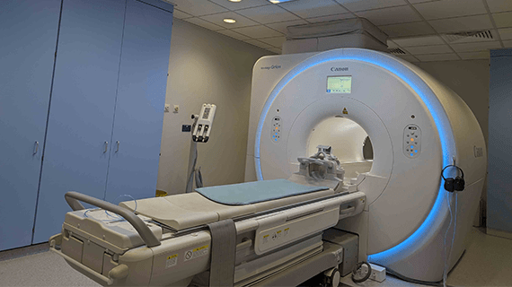Diagnostic Radiotherapy machine with a hospital bed