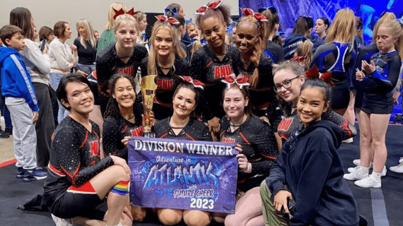 BNU's Cheerleading society