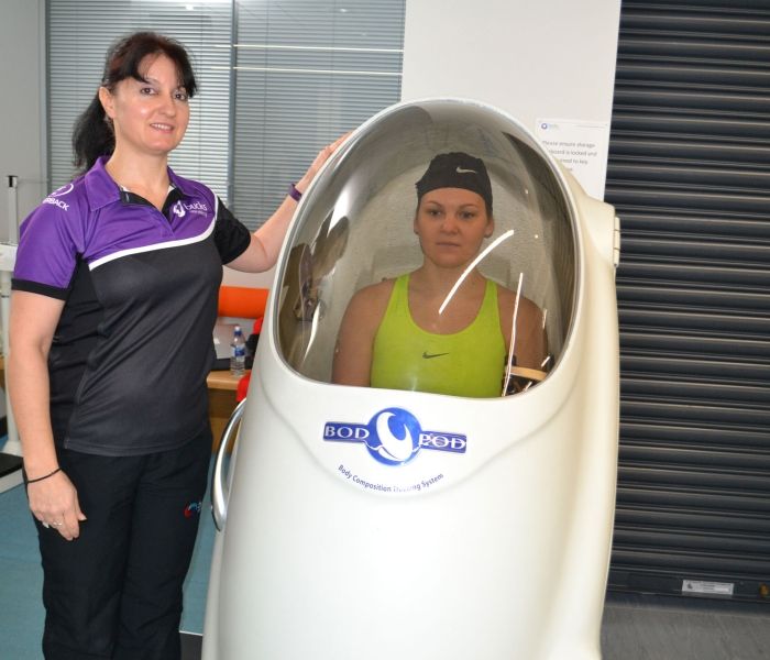 Sports therapy body composition (body pod)