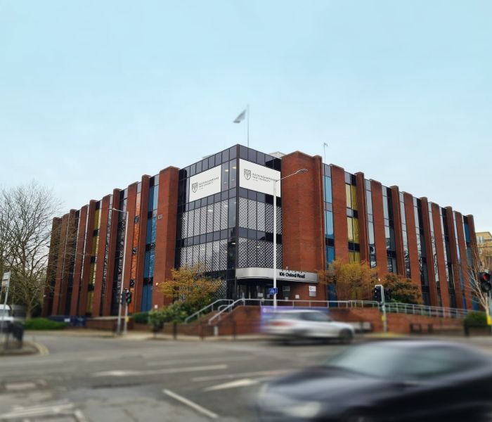 Exterior view of BNU Uxbridge campus