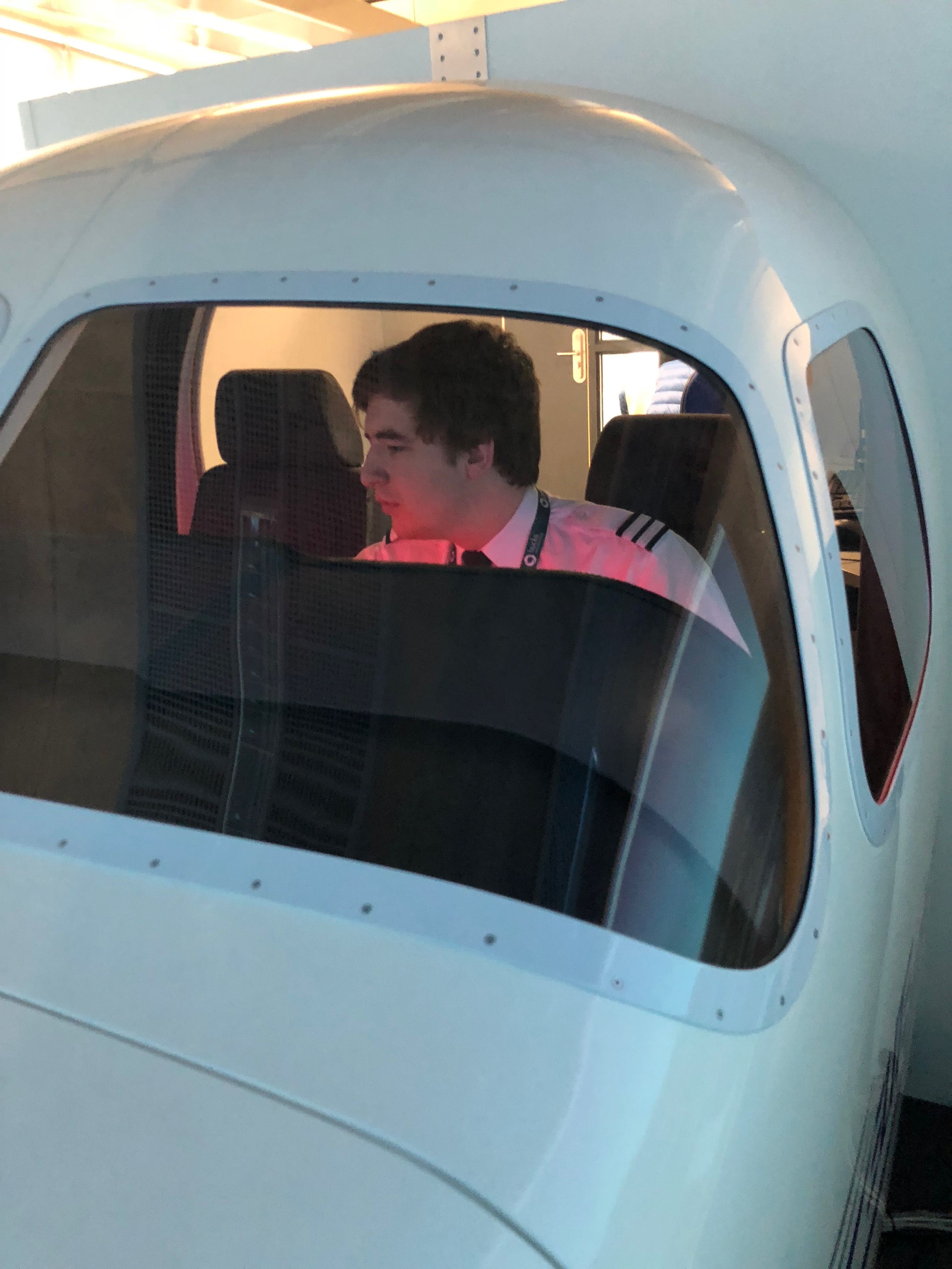 BSc (Hons) Aviation Management with Commercial Pilot Training in ...