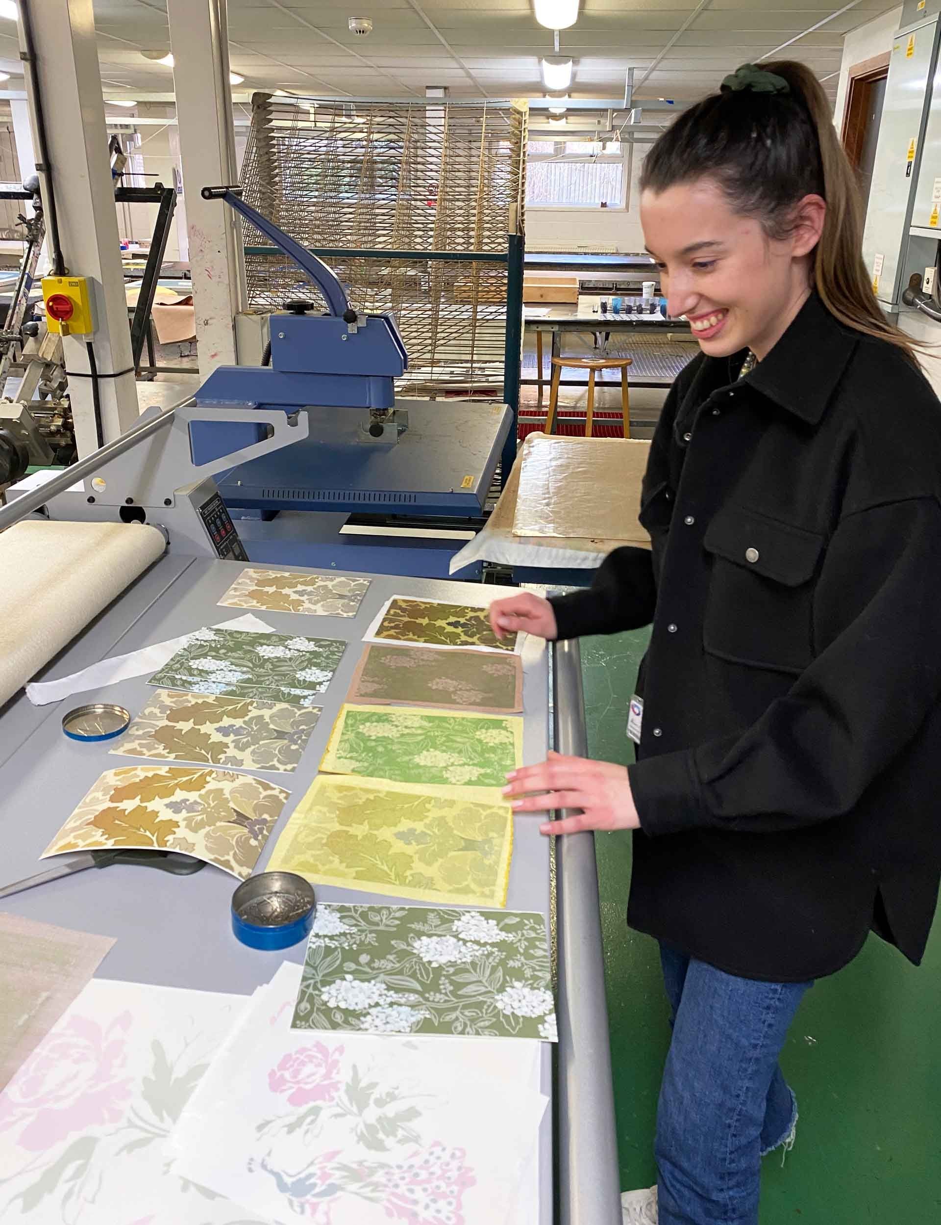 Printing workshop in redshed Floral design