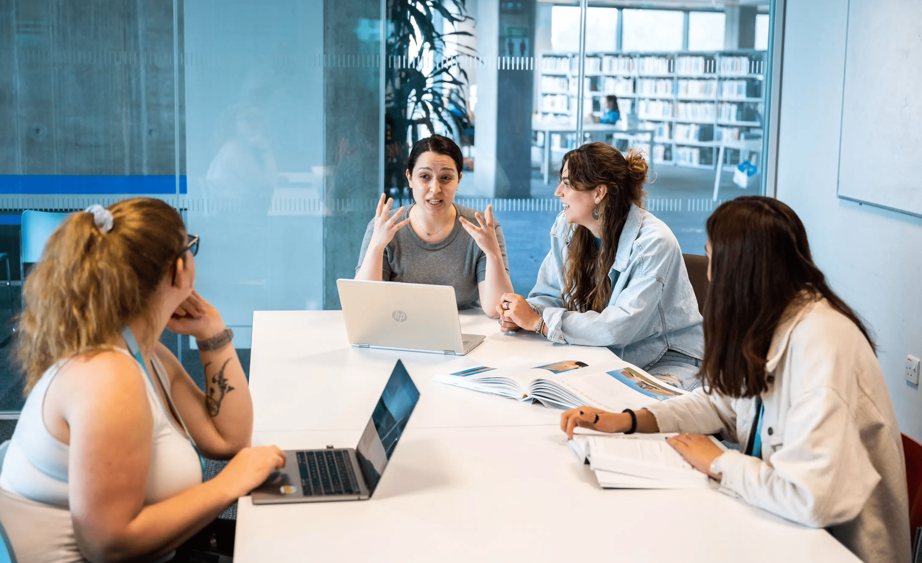 BNU students in glass learning pod