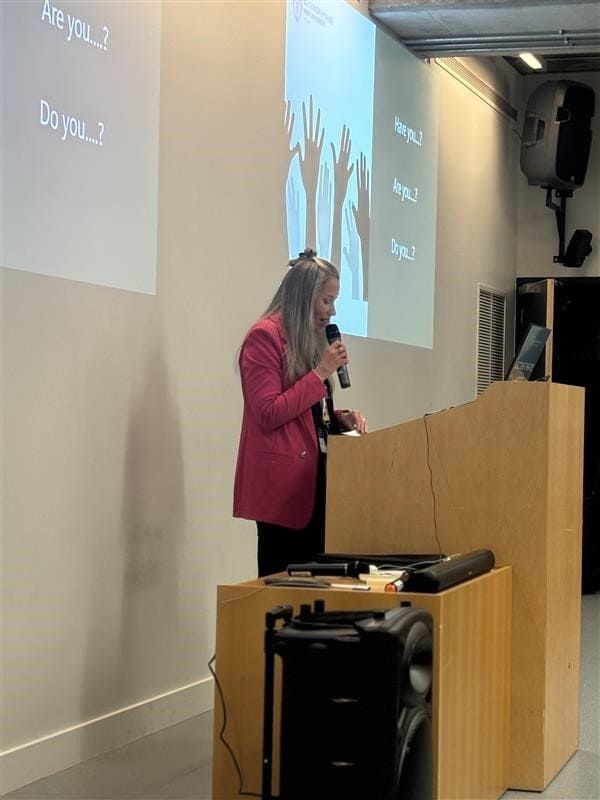 Mel Hayward speaks at the SAPHNA conference